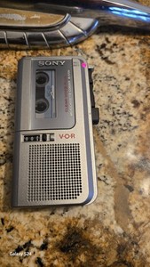 Sony M-570V Handheld Cassette Voice Recorder Works