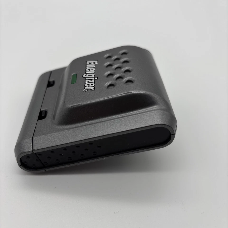Energizer AA and AAA Battery Charger - Image 3 of 4