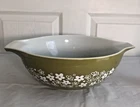 Vtg Pyrex Crazy Daisy Spring Blossom nesting Cinderella bowl #444 avacado green