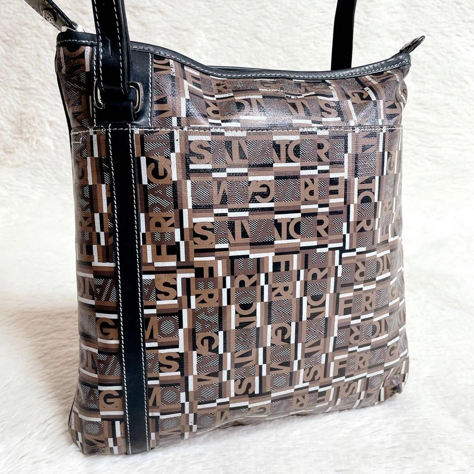 Auténtico bolso de hombro Salvatore Ferragamo de cuero PVC marrón negro para mujer 127490 Foto 4 de 4