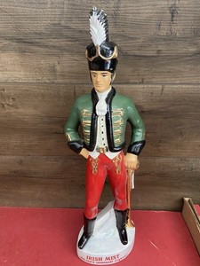Vintage 1967 Irish Mist 1750 Irish Soldier Irish Brigade-Austrian Army Decanter