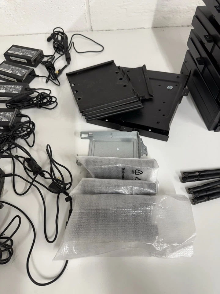 Acer Veriton N4640G Mini PC i5 7th Gen Without Ram And HDD 6 PCs A-2 - Image 3 of 4