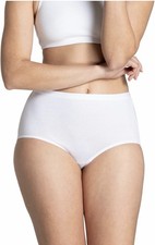 Fruit of the Loom Women's Breathable Micro-Mesh Underwear, 5-Pack Size 9/2XL