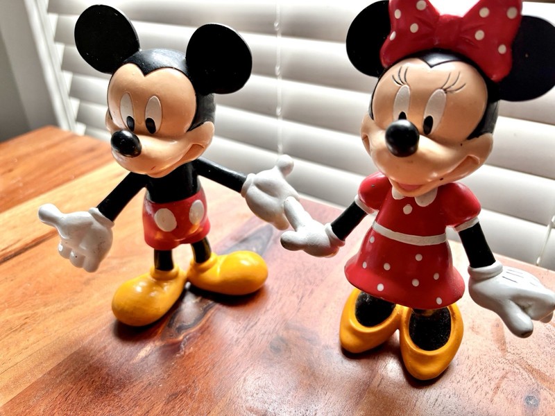 Disney Mickey Mouse & Minnie 7 “ Bobble Heads Lot of 2