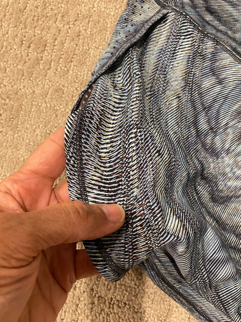 LULULEMON DIMENSIONAL ICING SPLIT HEM TANK SZ 4 - image 4