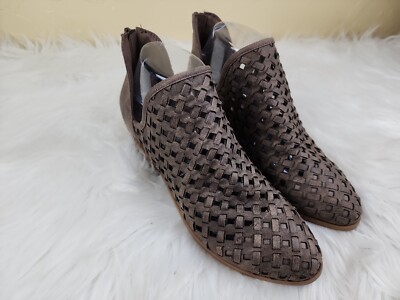 Fergalicious Womens Bandit Sz 7.5M Brown Block Heel Cut Out Ankle Boot Booties 