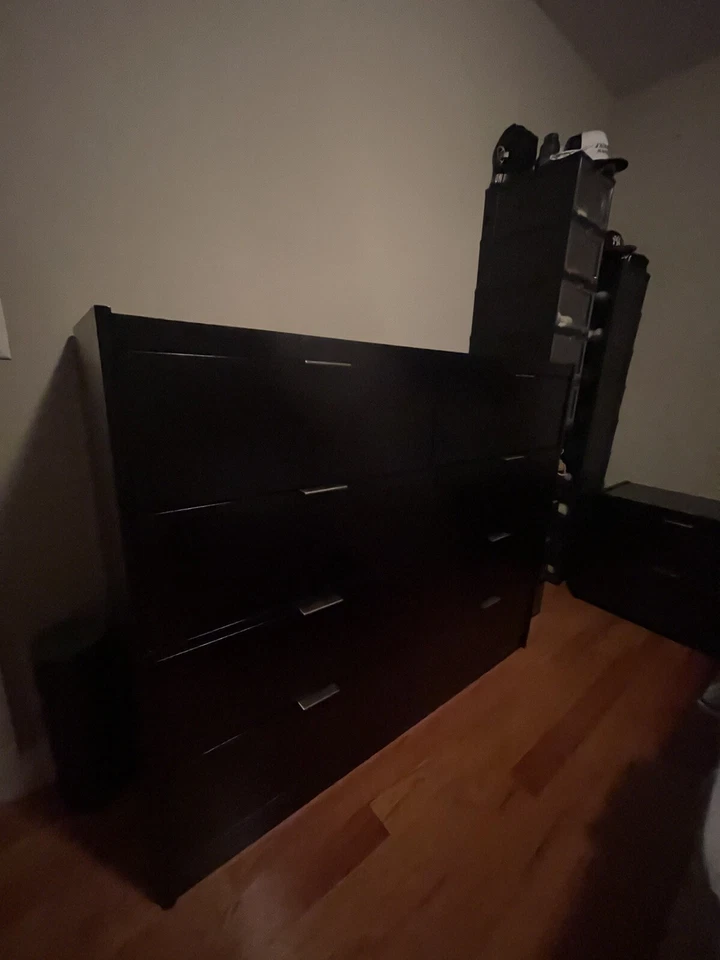 Dresser - Image 3 of 4