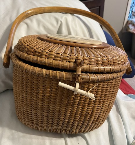 Vtg ‘83 Signed Farnum Nantucket Rattan Woven Basket Handbag - Ducks