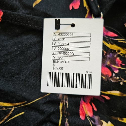 NWT Kimchi Blue Size 6 Black and Pink Floral Romper Urban Outfitters Jumpsuit - 第 7/8 張圖片