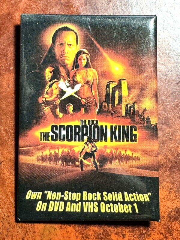 2002 THE SCORPION KING Pin Pinback Movie PROMOTIONAL Button: THE ROCK