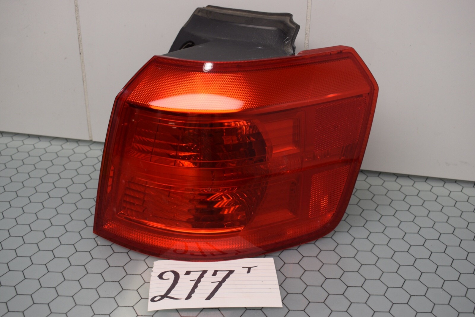 2010 - 2017 GMC Terrain PASSENGER Side Tail Light Used Rear Lamp #277-T