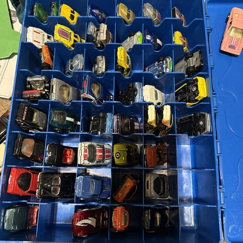 Vintage Hot Wheels Corvette Lot Of 52 60’s-70s 80s-90s. With Carry Case