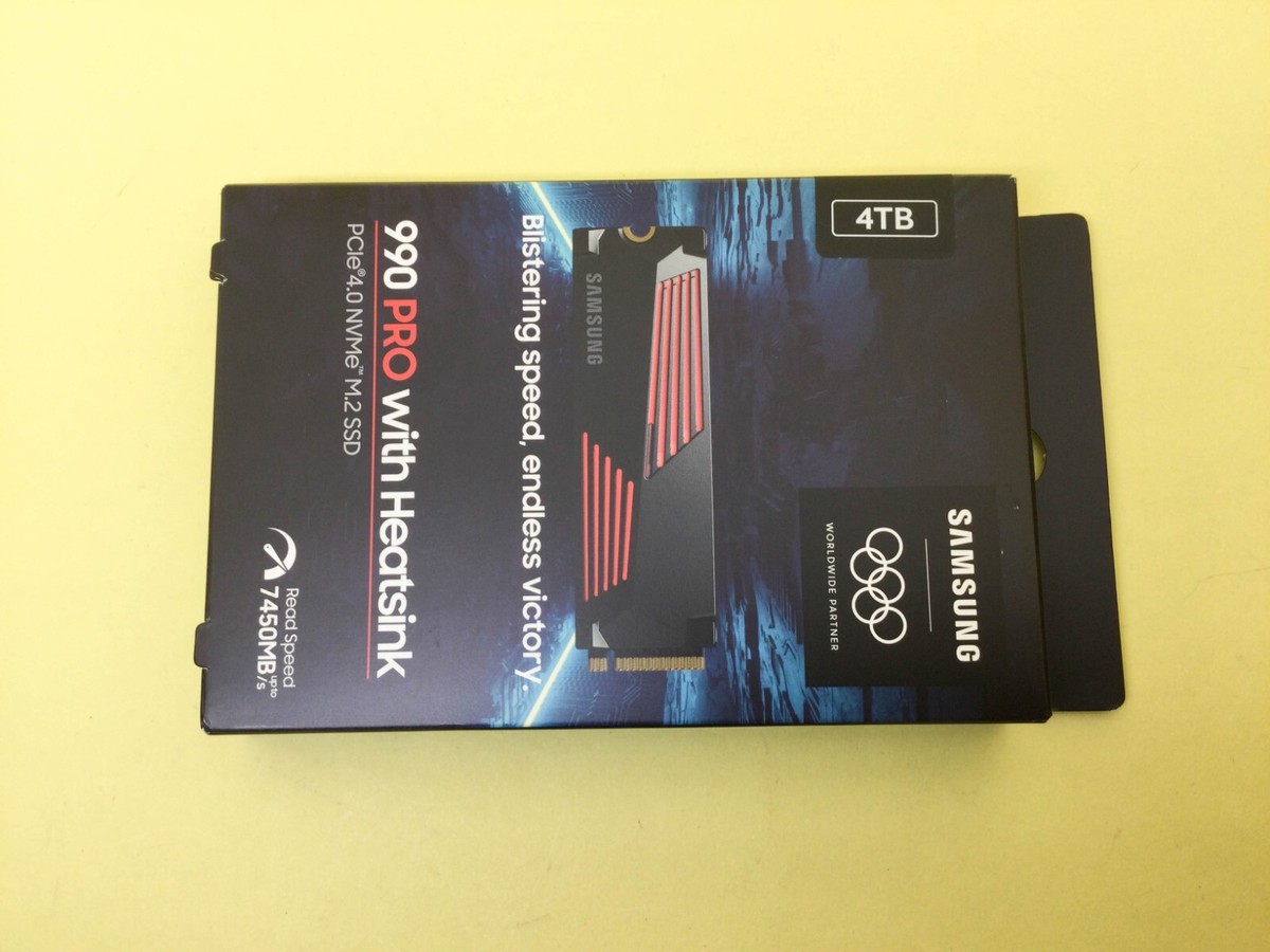 SAMSUNG 990 Pro 4TB M.2 2280 PCIe 4.0 x4 NVMe SSD w/Heatsink MZ