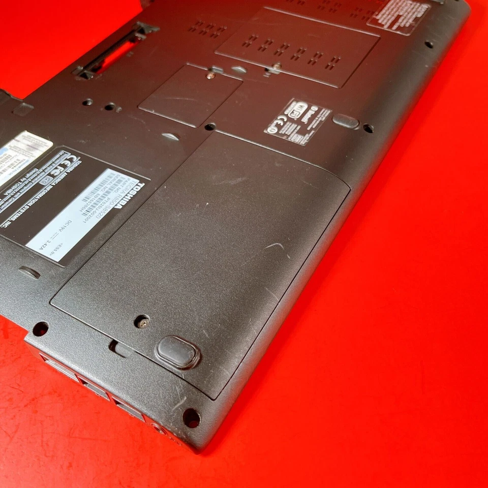 FUNDA BASE PORTATIL TOSHIBA TECRA R850-S8520 GM903102941A GENUINA Foto 3 de 4