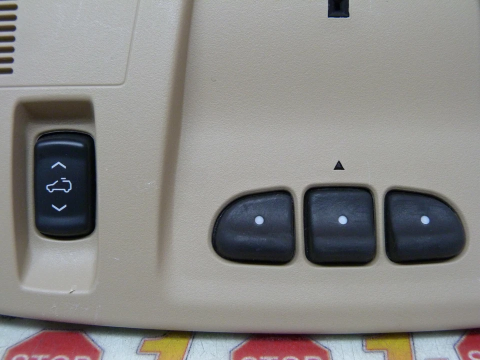 Buick Enclave 2008-2017 interior domo luz OEM Foto 2 de 4