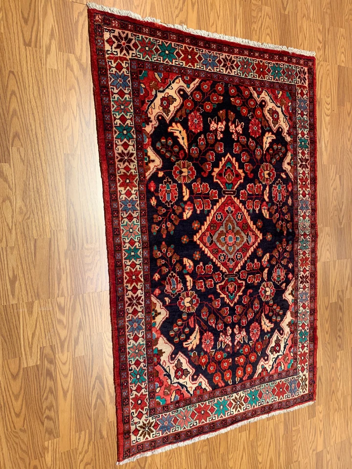 4.5 X 6.10 Navy Hand Knotted 100% Wool Vegetable Dye Rug - Image 3 of 4