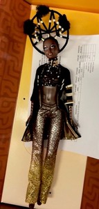 Poupée Barbie De Collection Byron Lars 2002 – Série Trésors D'Afrique – Mattel – Occasion