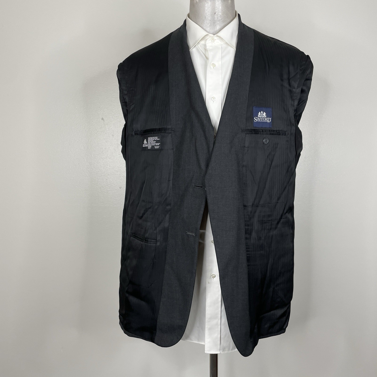 Stafford Blazer Jacket Mens 46R Dark Gray Solid Wool Two Buttons