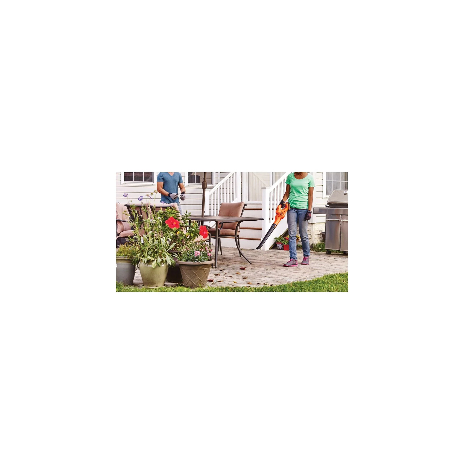 BLACK+DECKER 20V MAX* Lithium Sweeper - LSW221