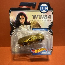 Hot Wheels DC Comics Wonder Woman WW84 Golden Armor Car 