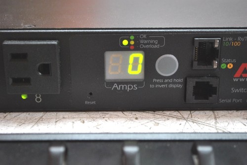 APC AP7900 8-Outlet 1U 15A 100/120V Rack PDU - Picture 4 of 8