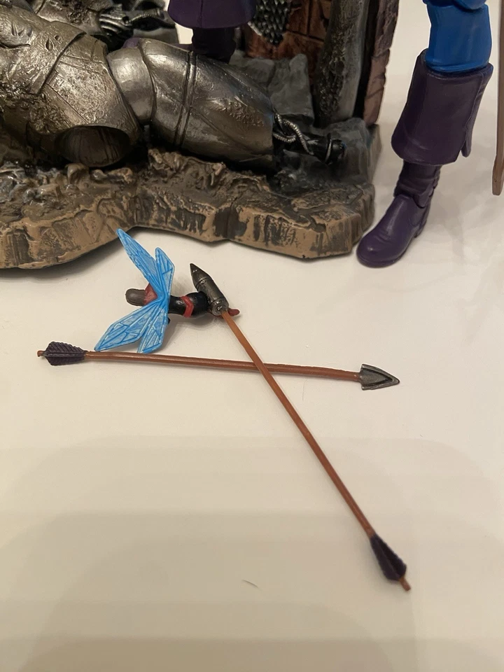 "Estatuilla Diamond Select Hawkeye 7"" suelta completa" Foto 3 de 4