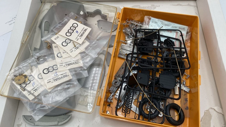  RVL2 Revival Auto Union Stromliniewagen Tipo C. 16 Cilindri 1937 1/20 - Immagine 4 di 4