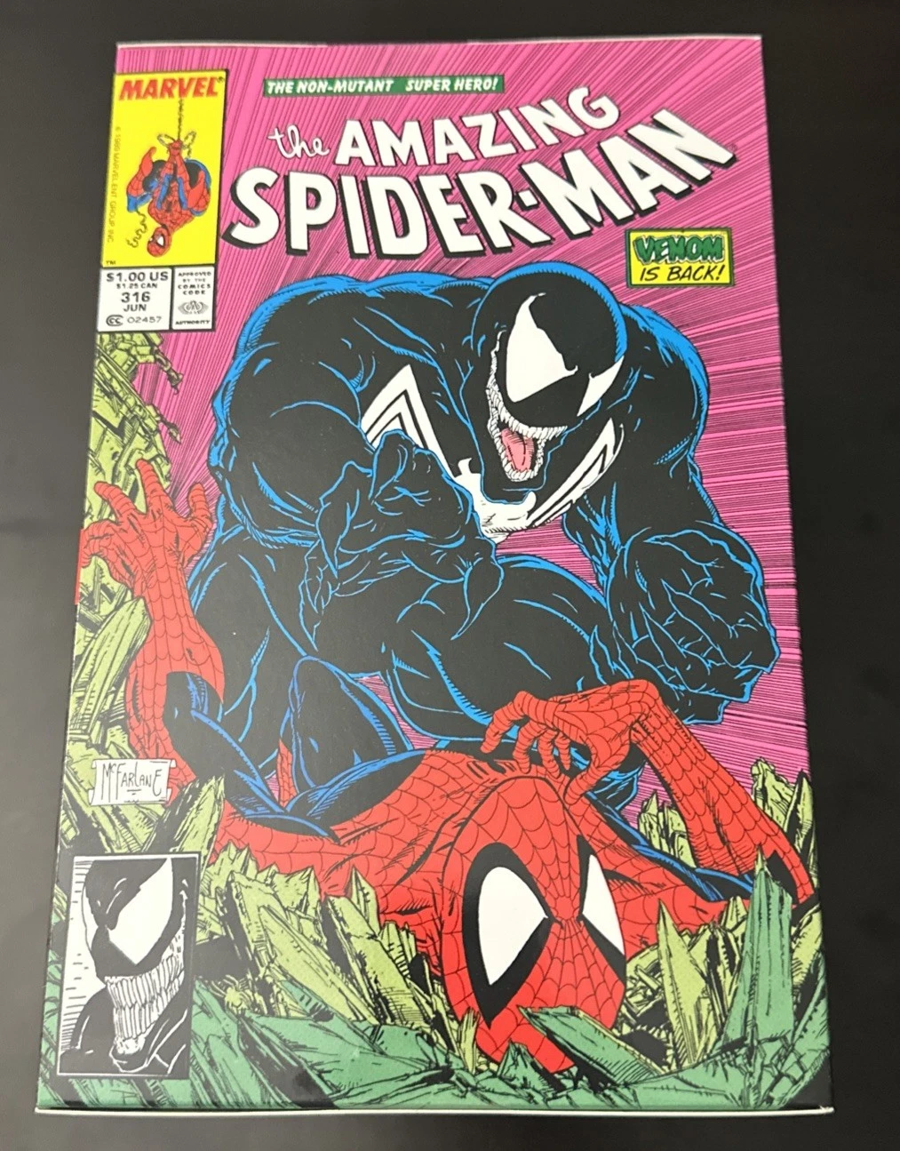 McFarlane Marvel Venom Statue, The Amazing Spider-Man #316, Cracked Case Plastic - product detail image 6