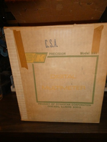 Multimetro digitale elettronico di precisione vintage B&K modello 281 prodotto Dynascan