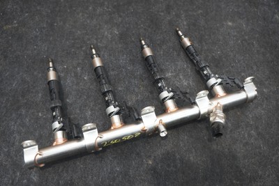 Right High Pressure Fuel Rail Pipe 4 Injector Set 0P2906036 