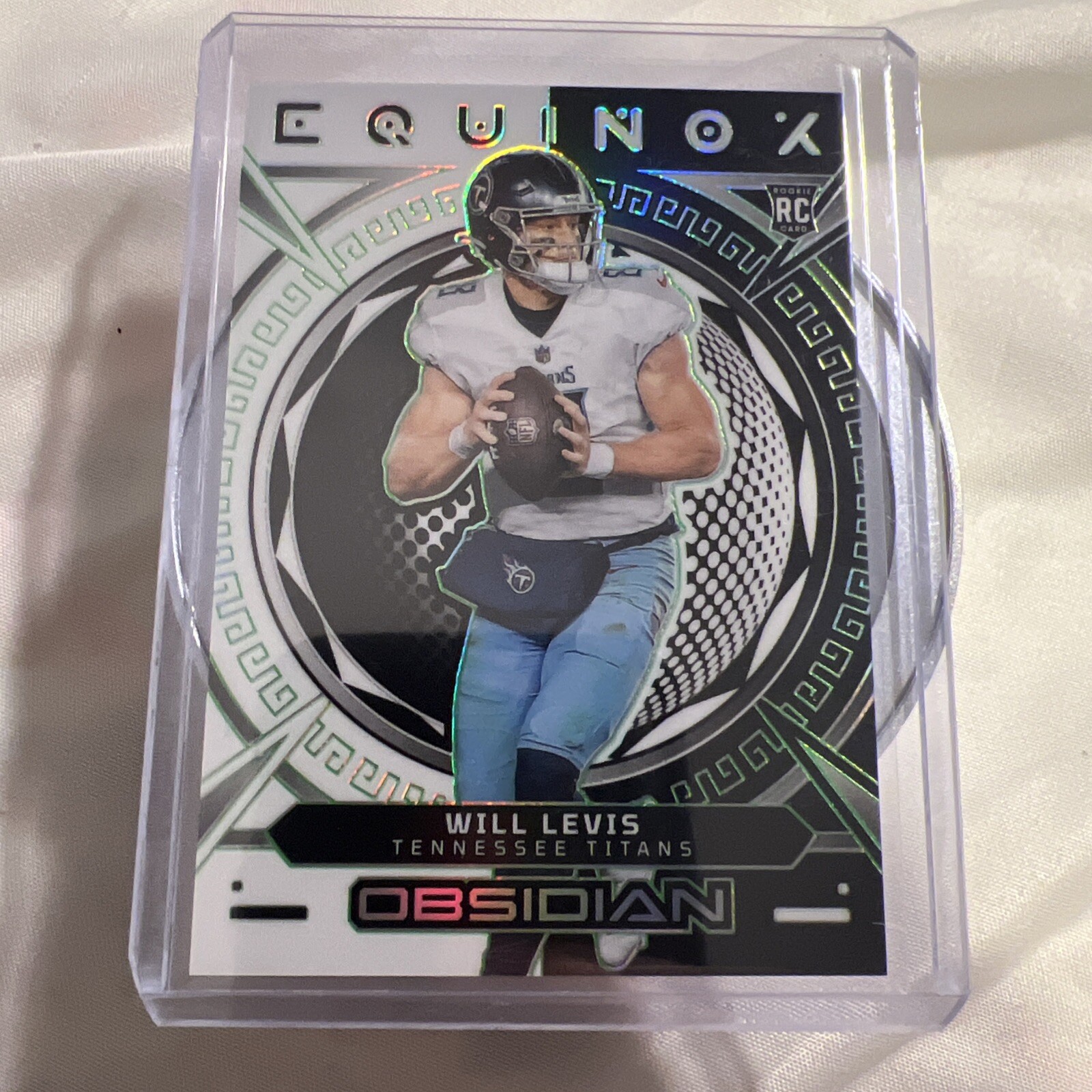 2023 Panini Obsidian - Equinox Green Electric Etch #24 Will Levis /35 (RC)
