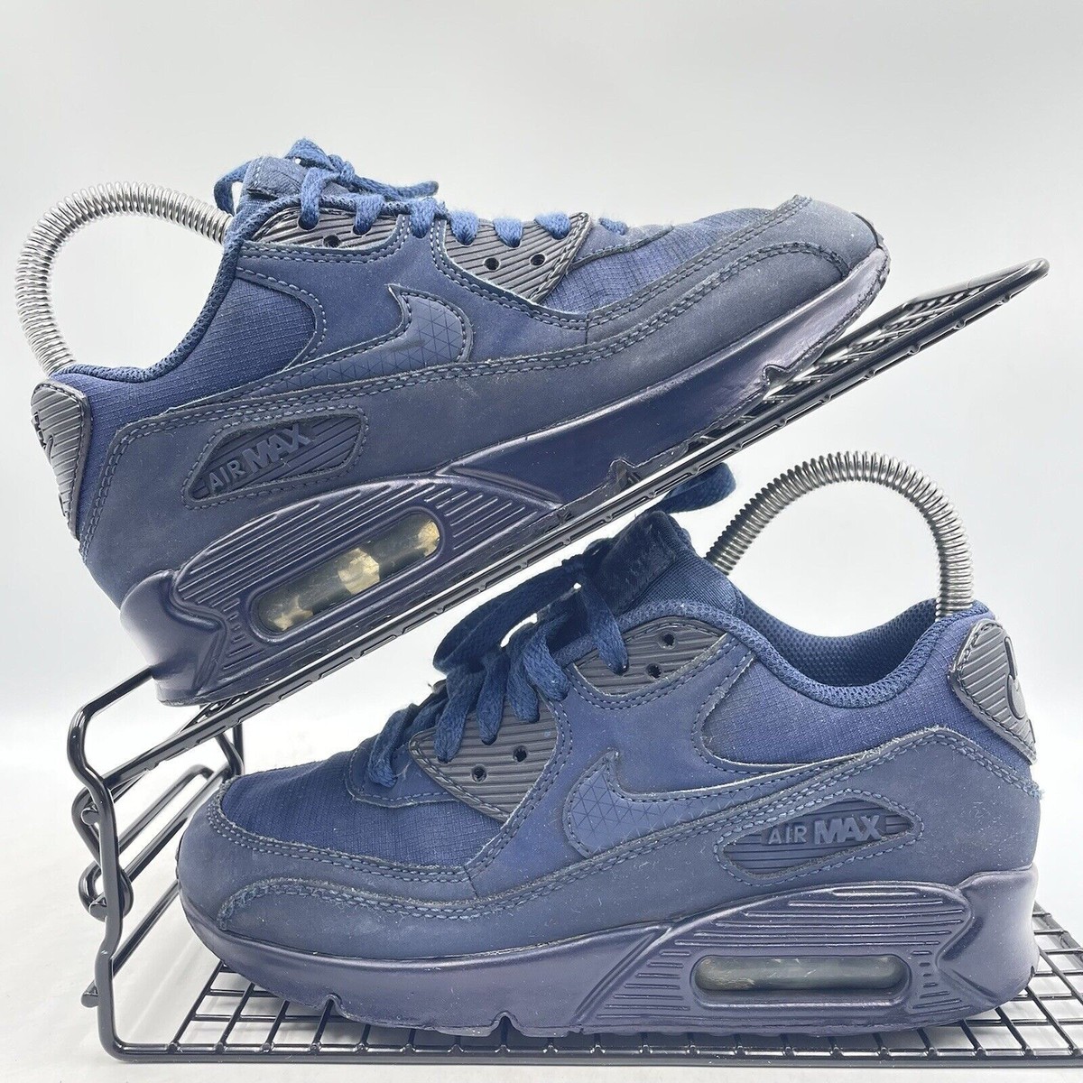 nike dark blue trainers