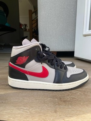 Women's Air Jordan Mid Size