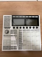 Native Instruments Maschine MK3 Dinamo Limite...