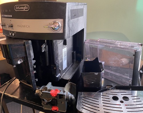 kaffeevollautomat delonghi defekt
