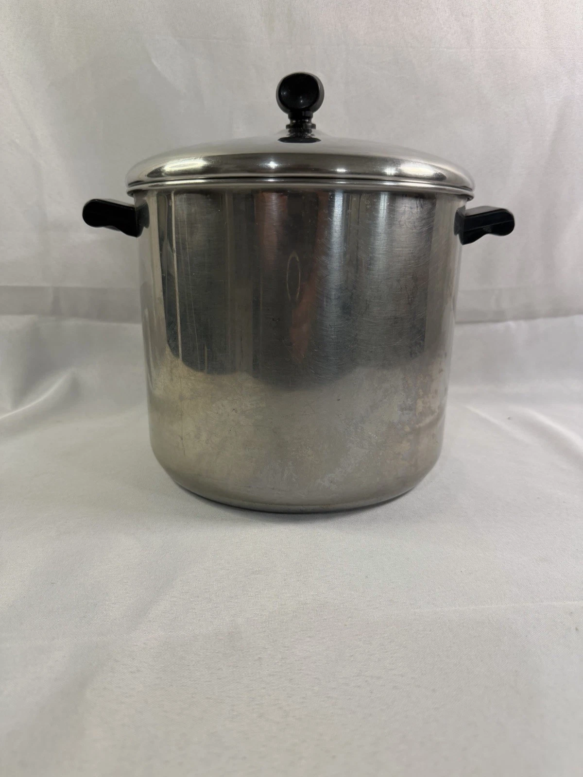 FARBERWARE 6 Qt Stock Pot & Lid Aluminum Clad Stainless Steel USA VTG
Opens in a new window or tab