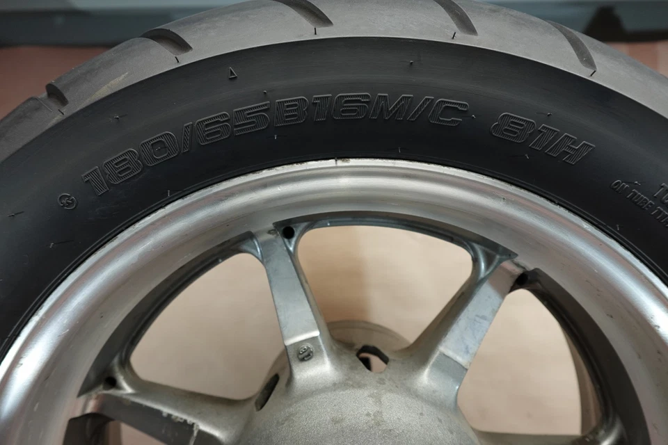 Roda traseira aro pneu SHINKO Yamaha VStar 1300 V Star XVS1300 2007-2015 180/65 B16 - Imagem 2 de 4