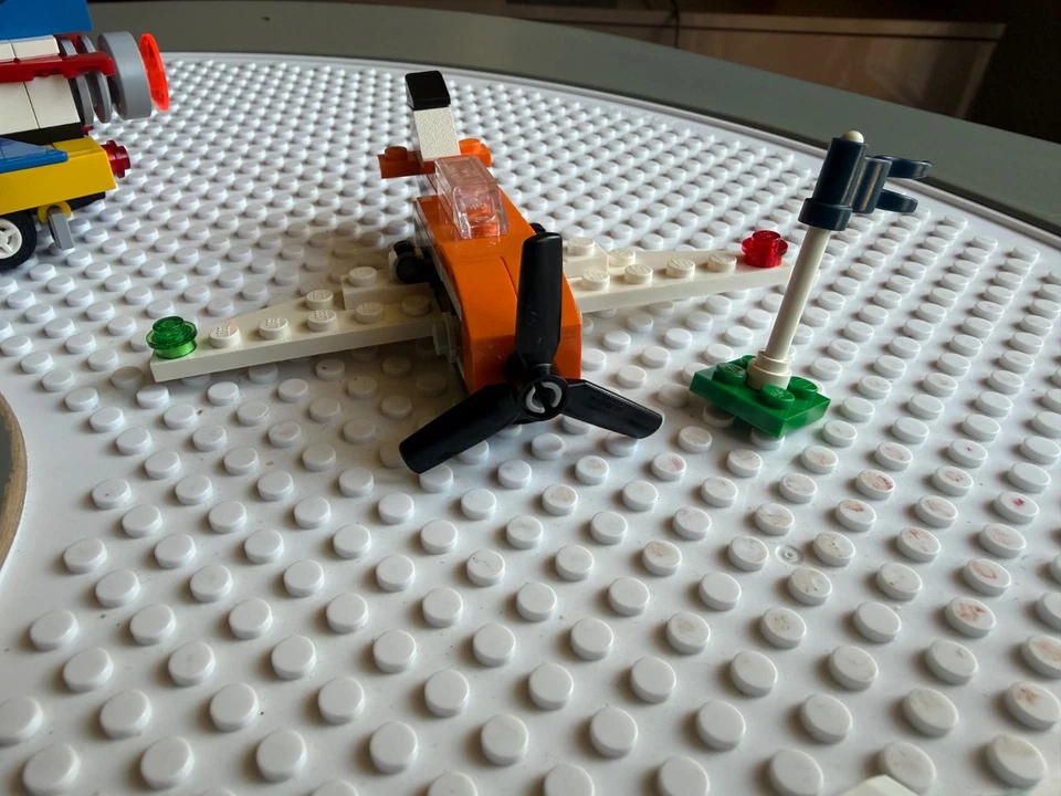 LEGO Creator 31060 Airshow Aces, foto 4 di 5