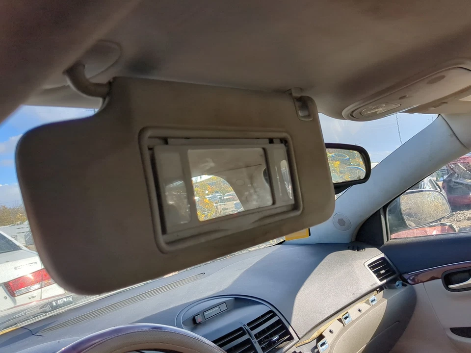 2007-2009 Saturn Aura Driver Sun Visor Mirror Left Sunvisor USF0H - Image 3 of 4