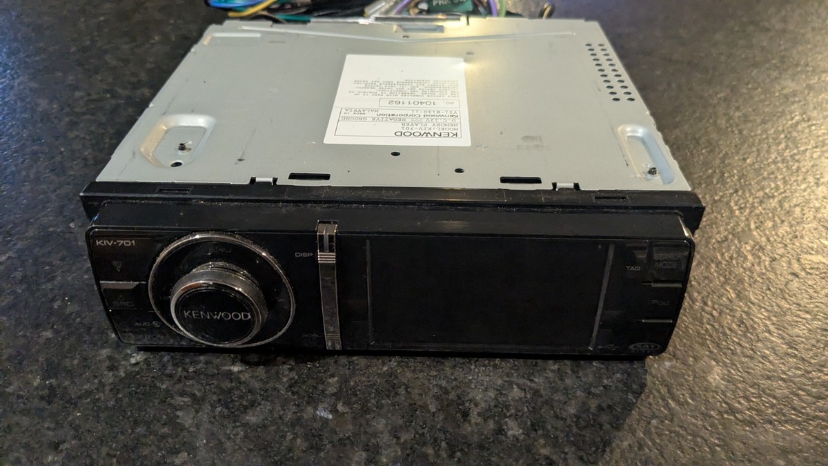 Kenwood KIV-701 Digital Media Player AM/FM Receiver Pandora Power