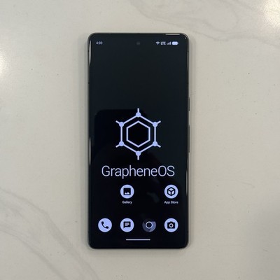 DeGoogled GrapheneOS Pixel 7 Privacy Secure Smartphone (Obsidian, 128GB)