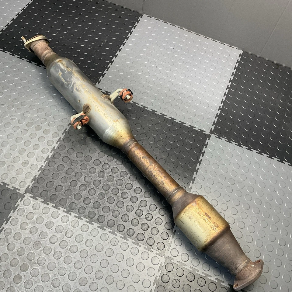 Kia Cadenza 2014-2016 3,3 L escape catalítico convertido línea de tubo intermedio OEM Foto 2 de 4