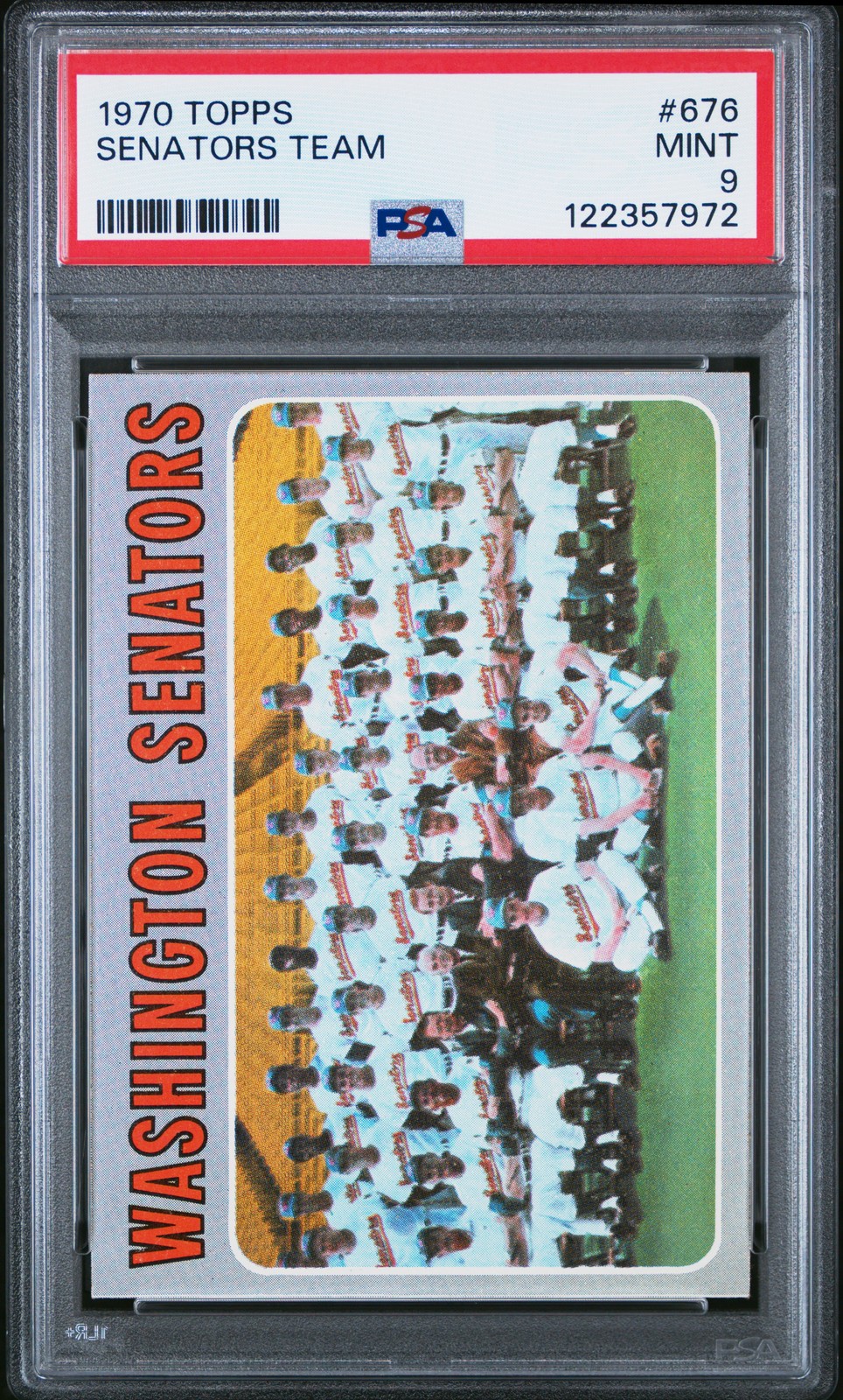 1970 TOPPS #676 SENATORS TEAM PSA 9