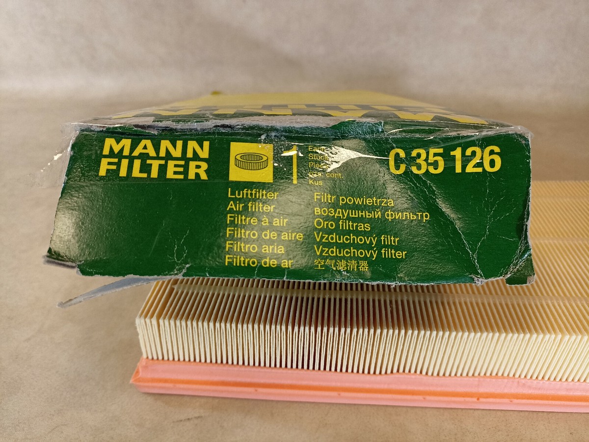 MANN-FILTER C 3569 Filtro Aria Auto (343x141x38 Mm)