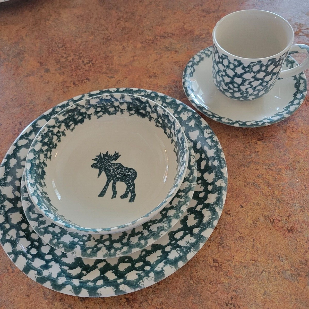 Folk Craft Moose Country by Tienshan, Piece Set, White with