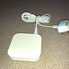 Apple AirPort Express A1392 Dual-Band Wireless Router 300Mbps White USB