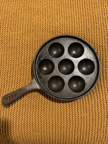 Vintage Griswold 962 No 32 Cast Iron Aebleskiver Danish Pancake Pan USA