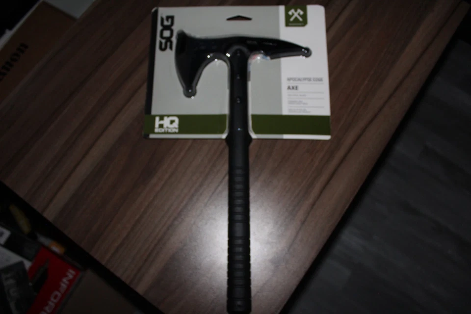 SOG Apocalypse Edge Axe HQ Edition – 15" Overall, 3.75" Blade – GFN Handle & She - Image 4 of 4