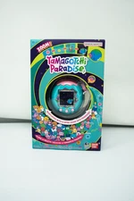 Bandai Tamagotchi Paradise JADE FOREST, IN HAND, FAST SHIP