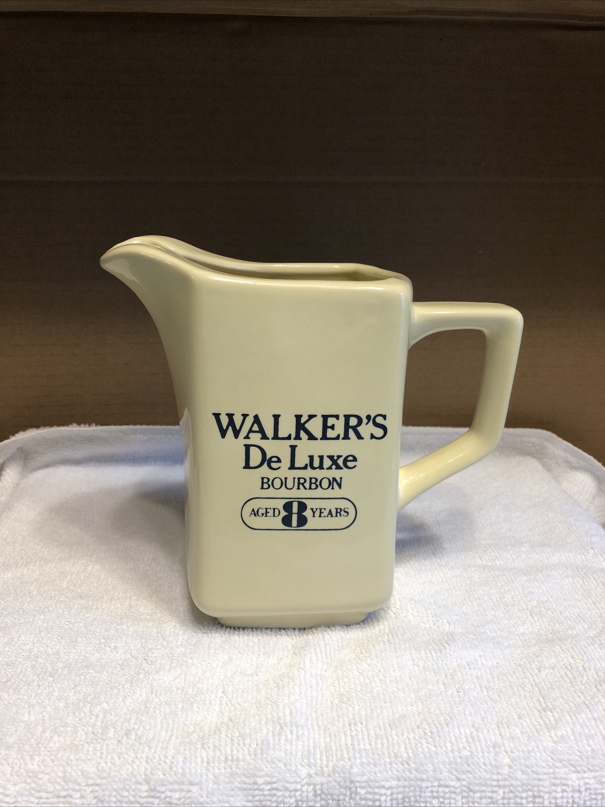 kingwood pottery walkers deluxe bourbon pub/bar pitcher eBay